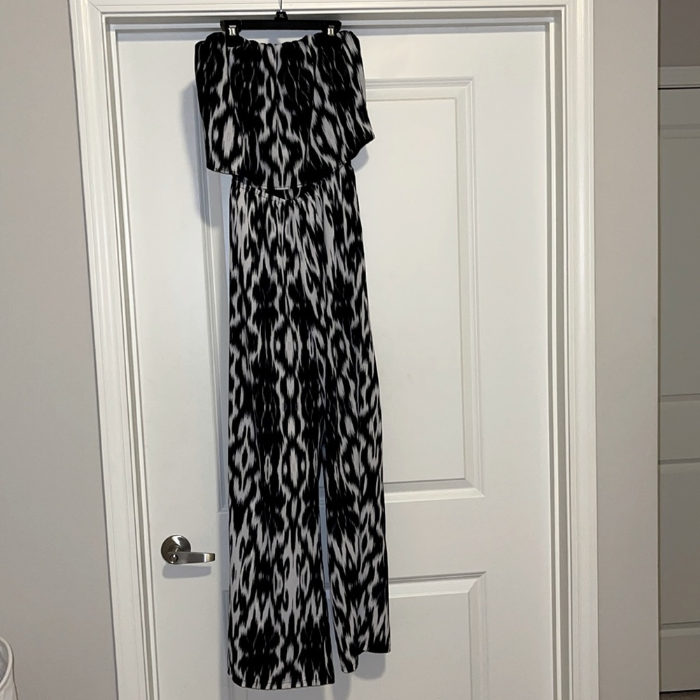 Black and white print jumpsuit size large